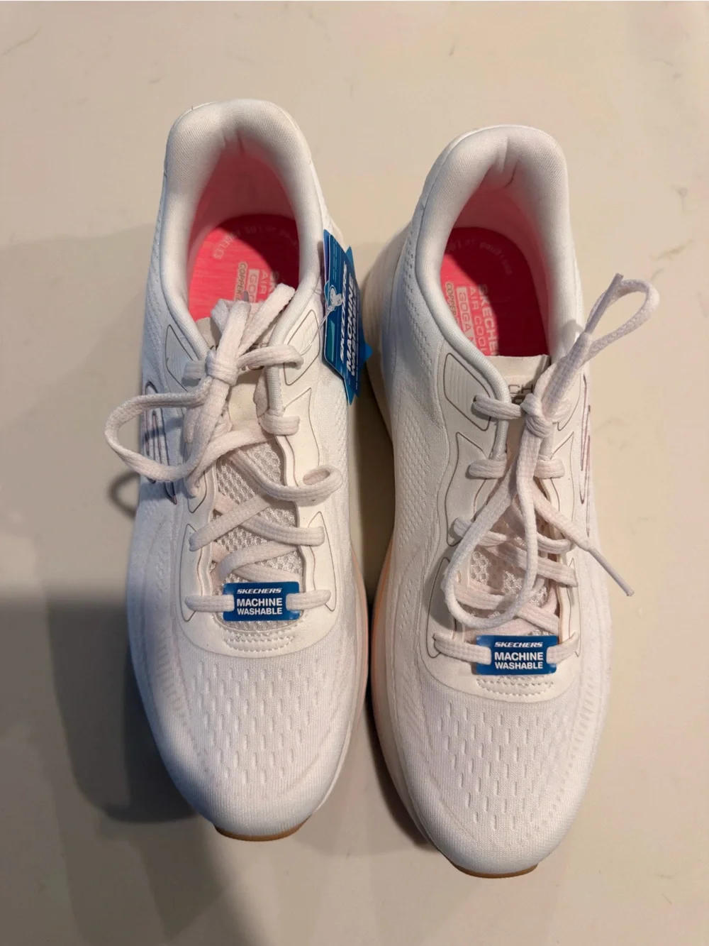 Sketchers Women's Max Cushioning Elite 2.0 sz 10